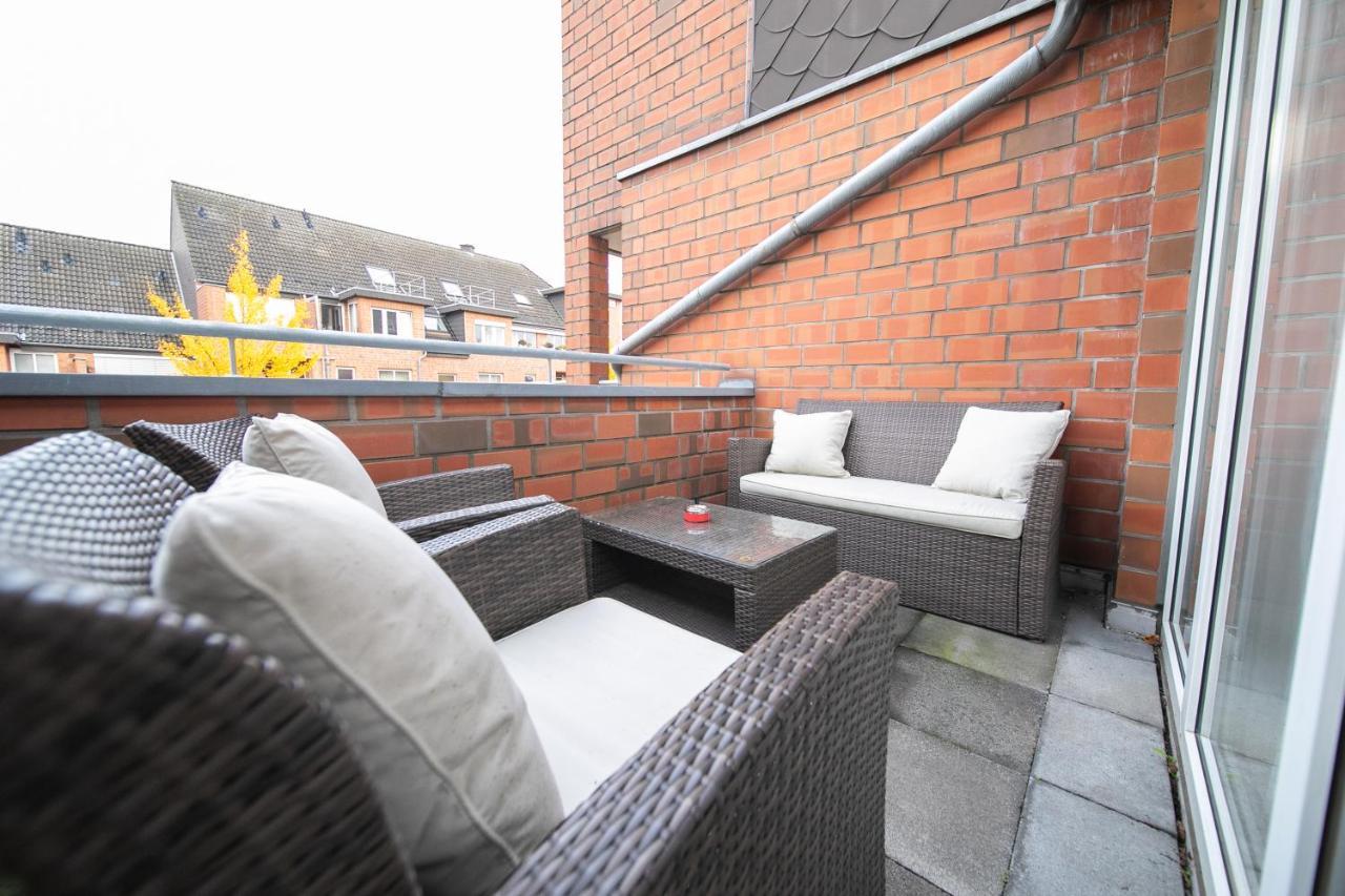Studio Shiny - Zentral Mit Balkon - Messe - Kueche Neuss Ngoại thất bức ảnh