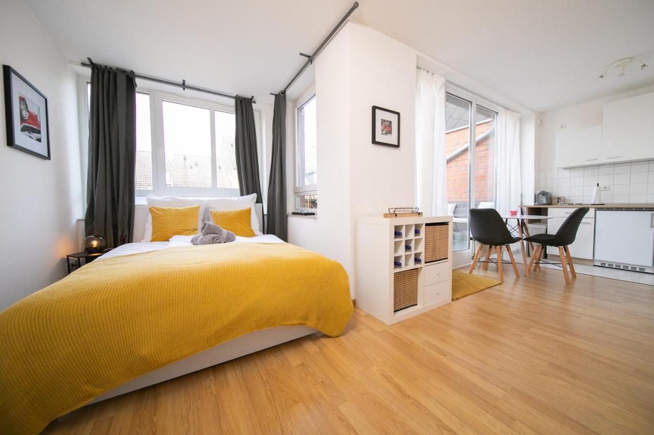 Studio Shiny - Zentral Mit Balkon - Messe - Kueche Neuss Ngoại thất bức ảnh
